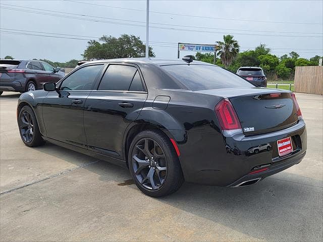 2023 Chrysler 300