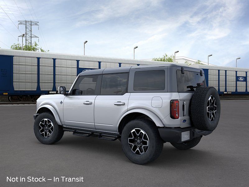 2024 Ford Bronco Outer Banks image 3