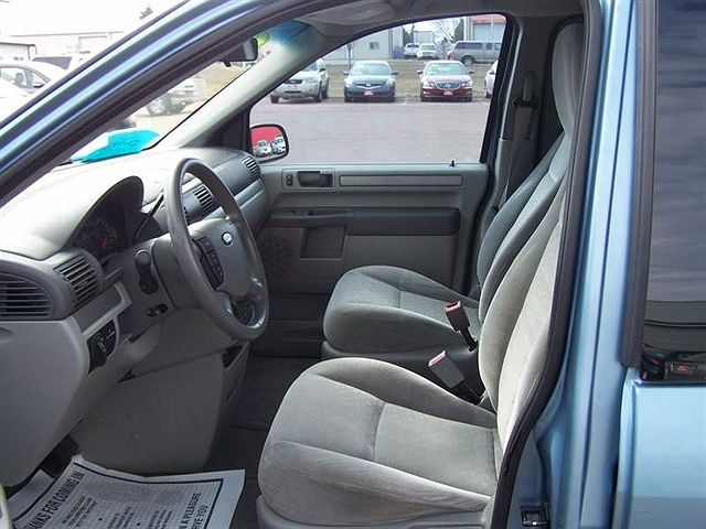 2007 Ford Freestar SE image 10