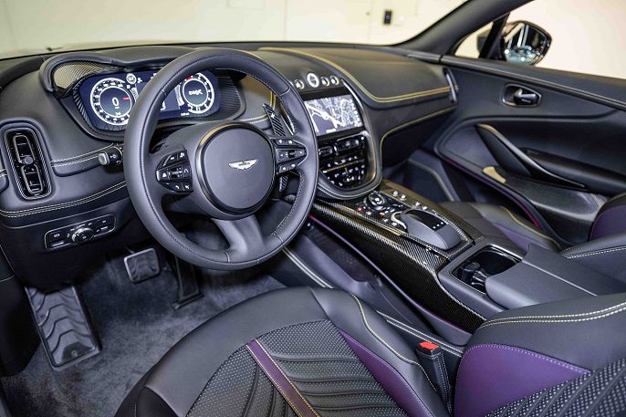 2024 Aston Martin DBX