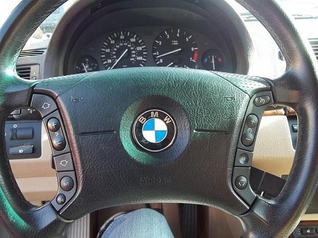 2004 BMW X5 3.0i image 31
