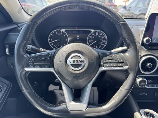 2022 Nissan Sentra SV photo 11
