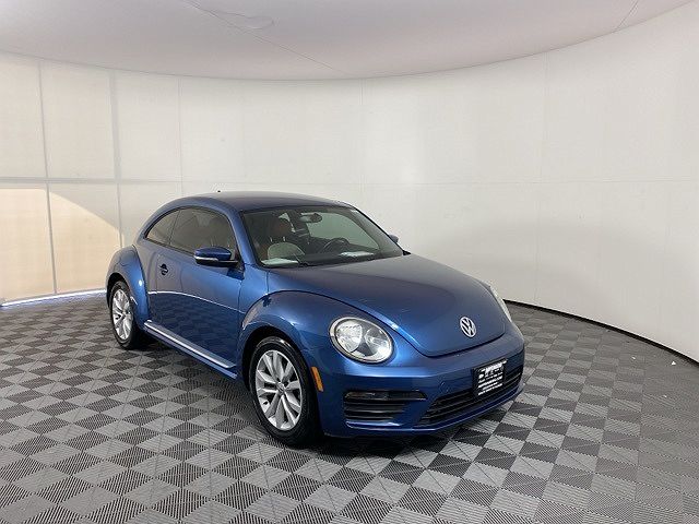 2017 Volkswagen Beetle Classic image 0