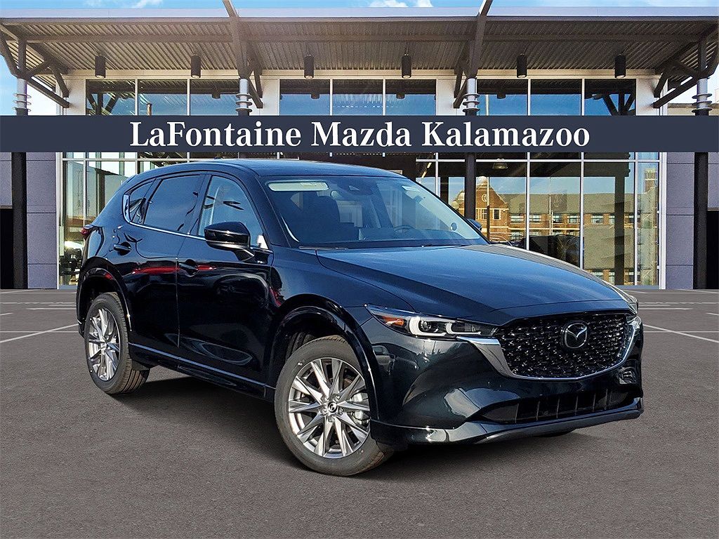 2024 Mazda CX-5 S image 1