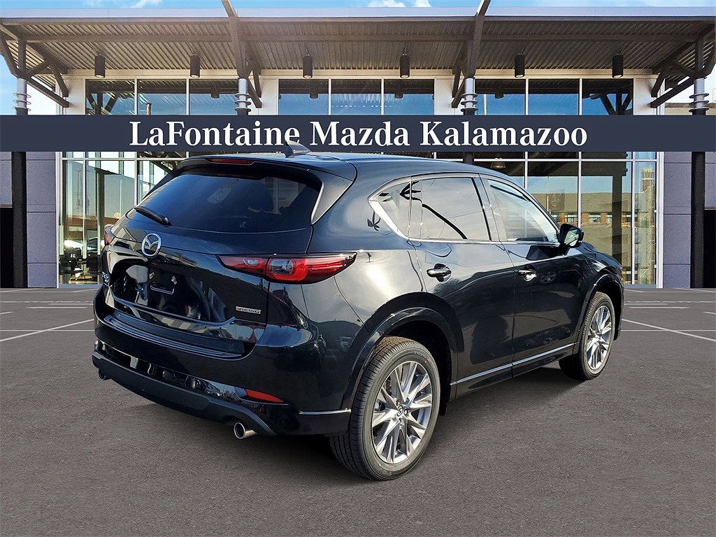 2024 Mazda CX-5 S image 5