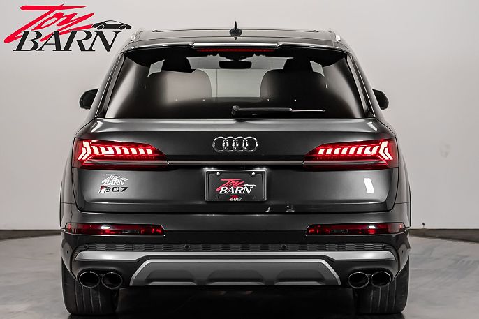 2022 Audi SQ7