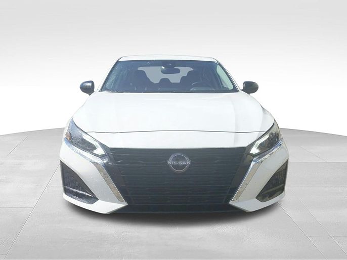 2025 Nissan Altima