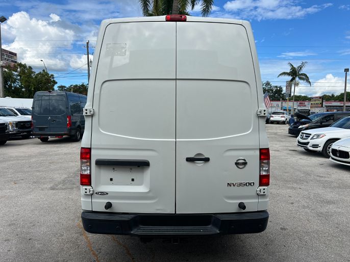 2017 Nissan NV