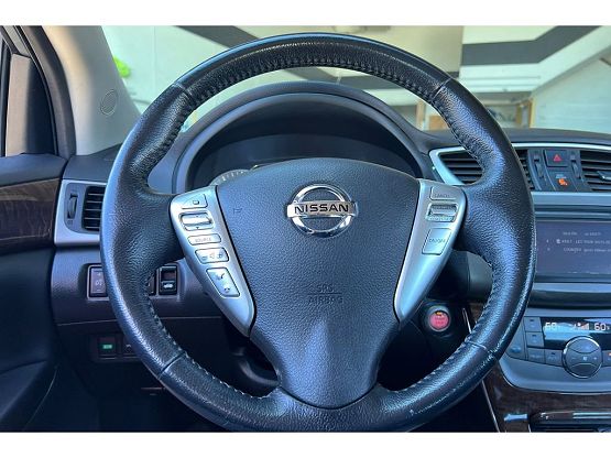 2013 Nissan Sentra SL photo 10