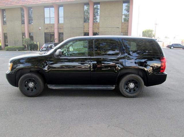 2013 Chevrolet Tahoe Police image 2