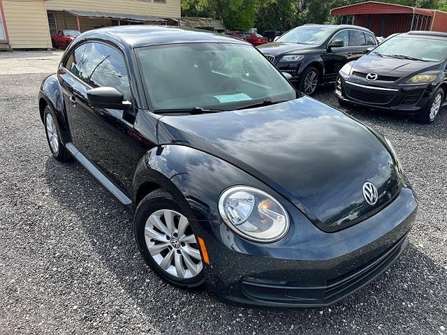 2014 Volkswagen Beetle Entry image 2