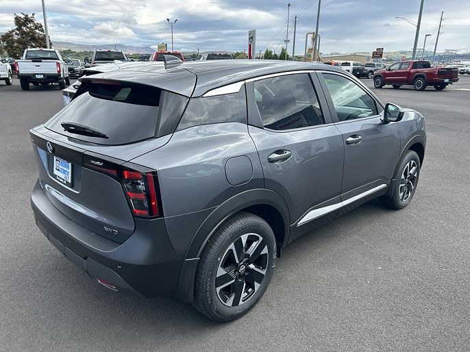 2025 Nissan Kicks