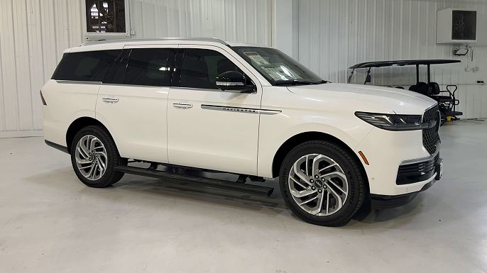 2025 Lincoln Navigator L