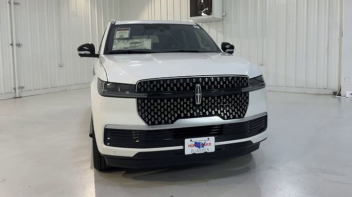 2025 Lincoln Navigator L