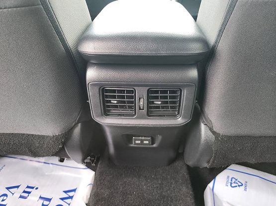 2024 Toyota RAV4 XLE photo 9