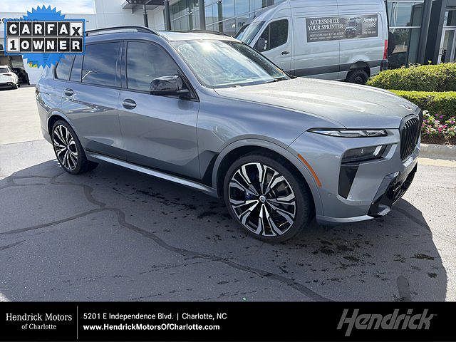 2023 BMW X7
