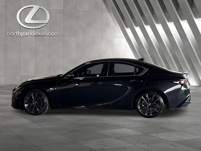 2023 Lexus IS