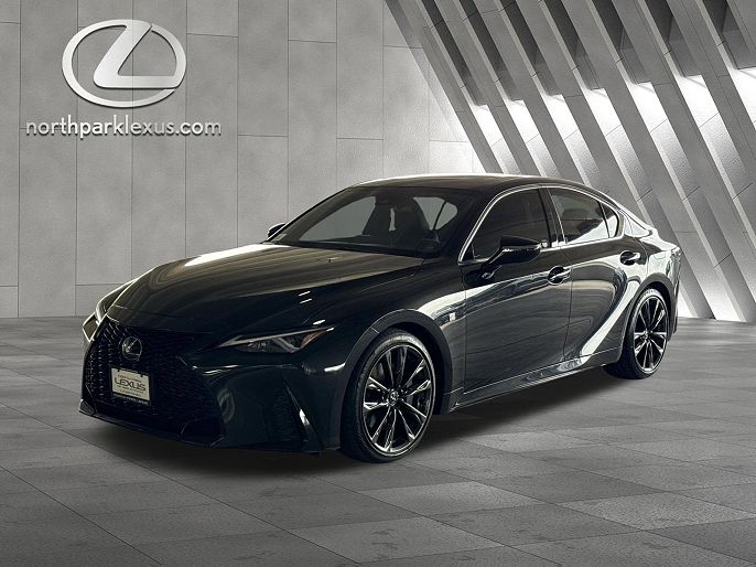 2023 Lexus IS