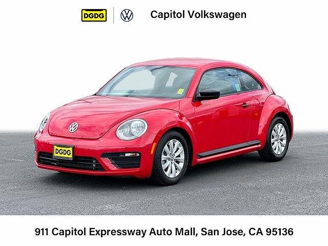 2018 Volkswagen Beetle null image 0