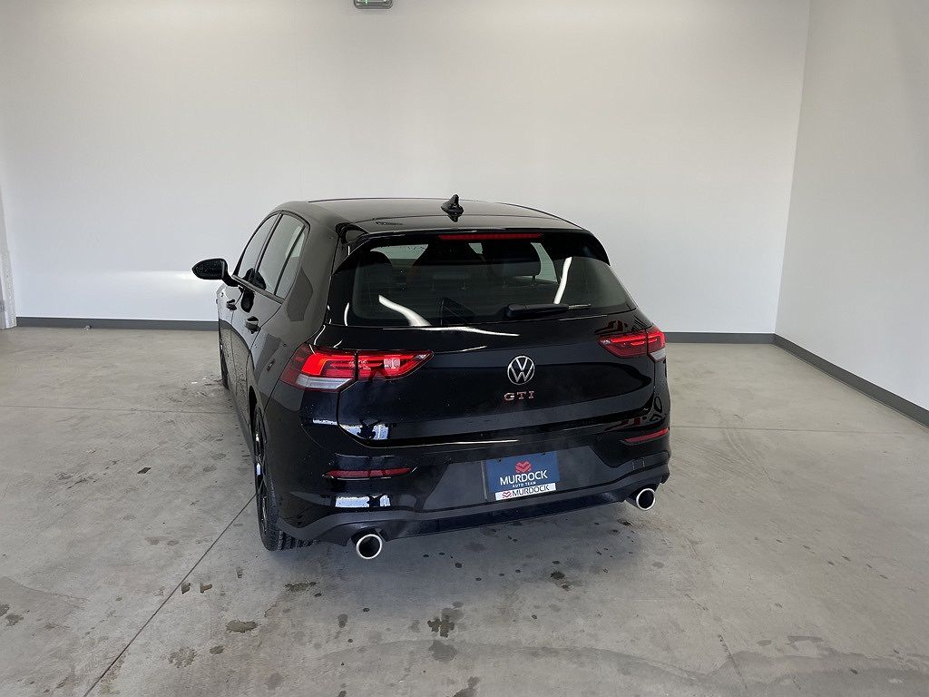 2024 Volkswagen Golf Autobahn image 5