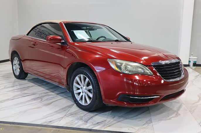 2013 Chrysler 200