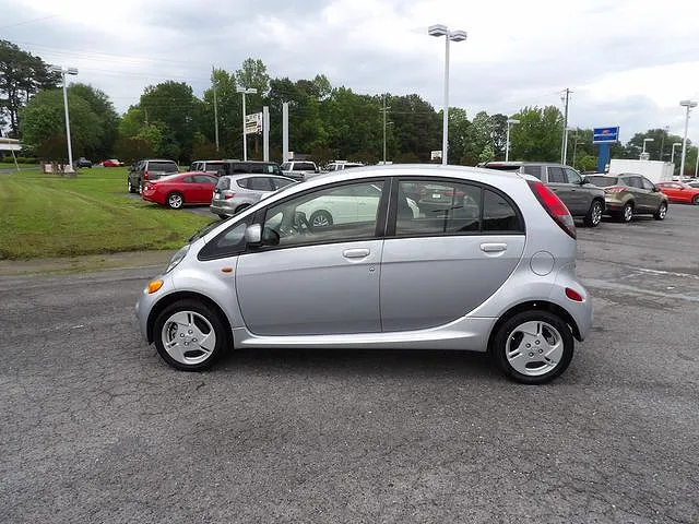 2016 Mitsubishi i-MiEV