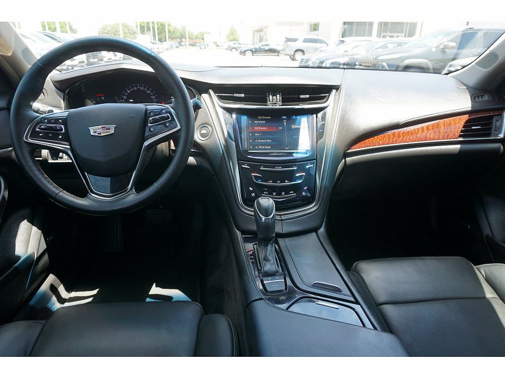 2015 Cadillac CTS Luxury image 2