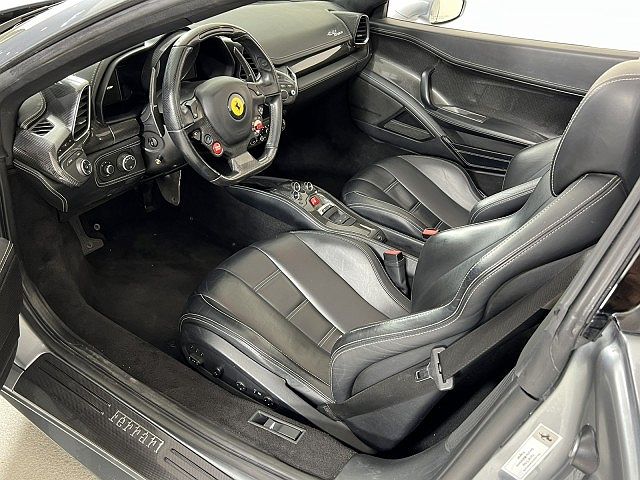 2013 Ferrari 458 null image 10