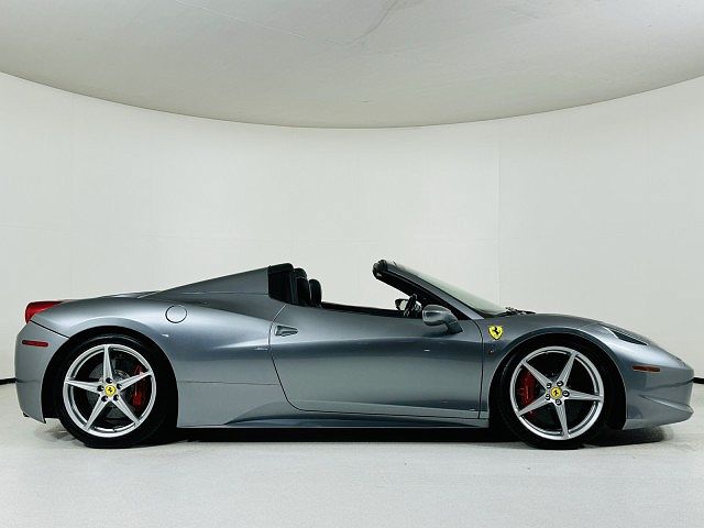 2013 Ferrari 458 null image 1