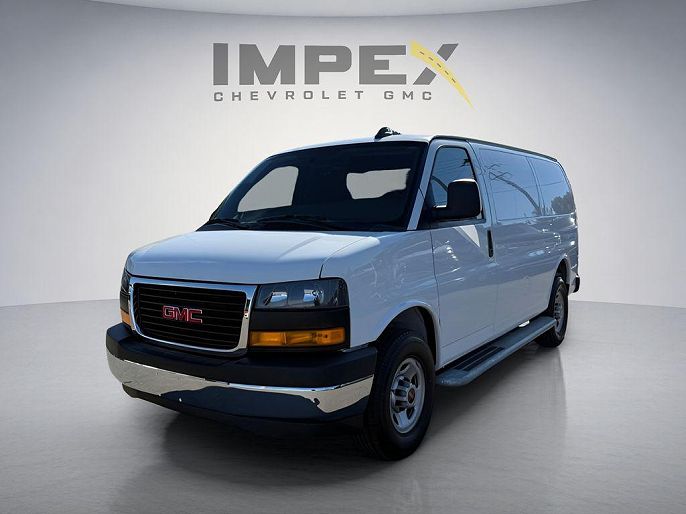 2023 GMC Savana