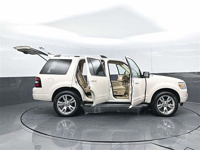 2009 Ford Explorer Limited Edition image 30