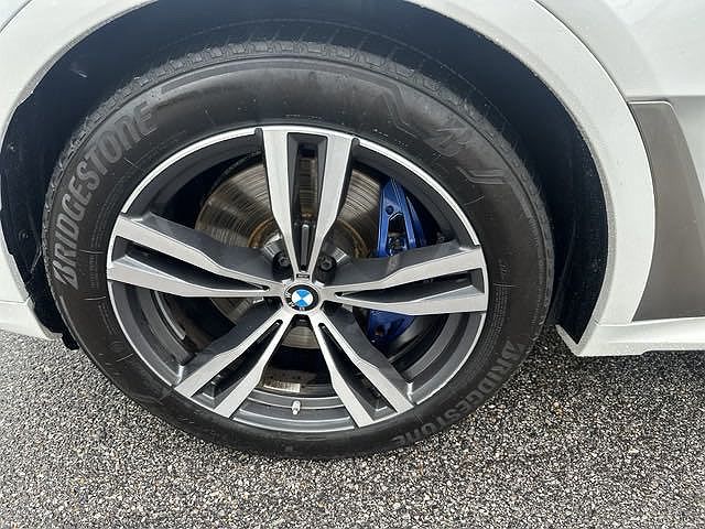 2021 BMW X7 M50i image 5