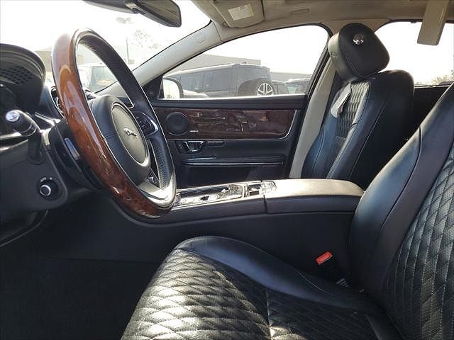 2017 Jaguar XJ XJL Portfolio image 17