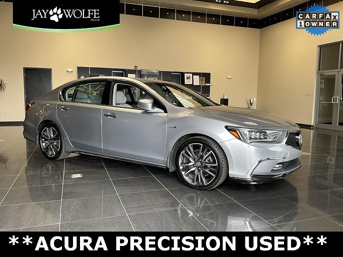 2018 Acura RLX