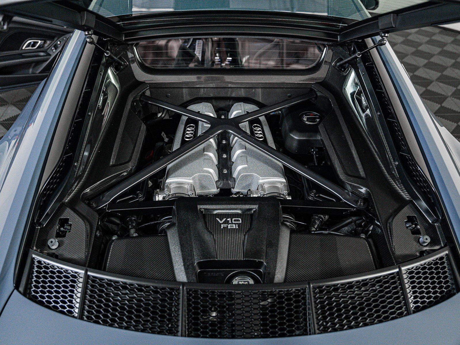 2020 Audi R8 5.2 image 3