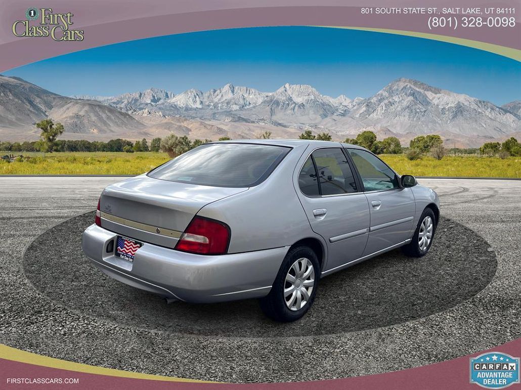 2001 Nissan Altima GXE image 3