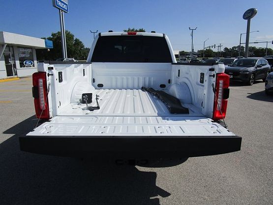2024 Ford F-250 XL photo 11