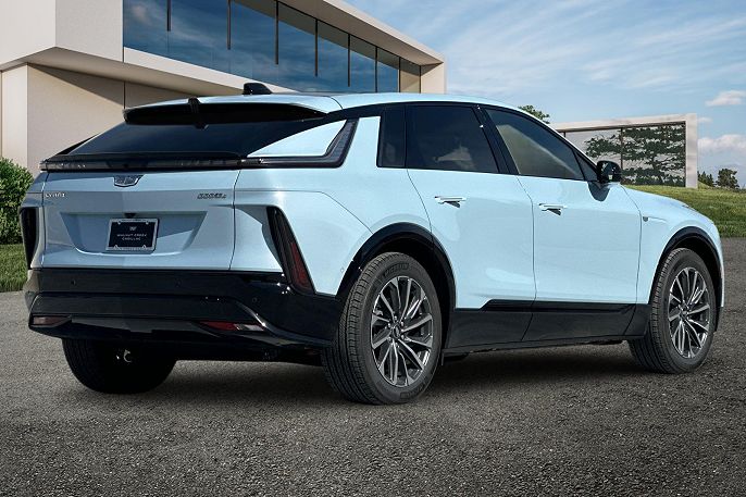 2025 Cadillac Lyriq