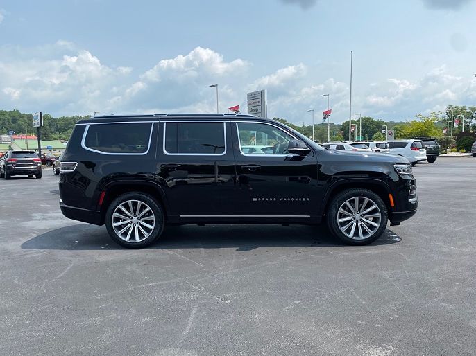 2023 Jeep Grand Wagoneer