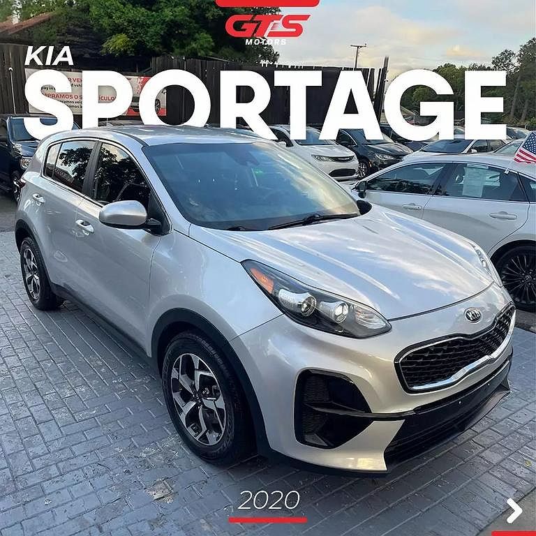 2020 Kia Sportage LX image 2