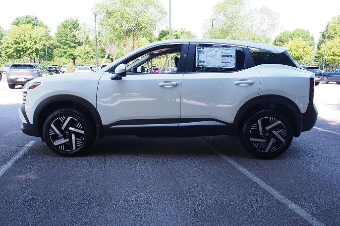2025 Nissan Kicks