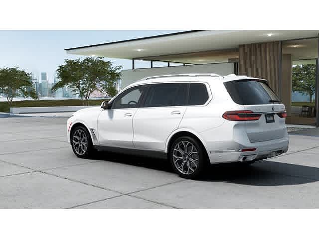 2026 BMW X7
