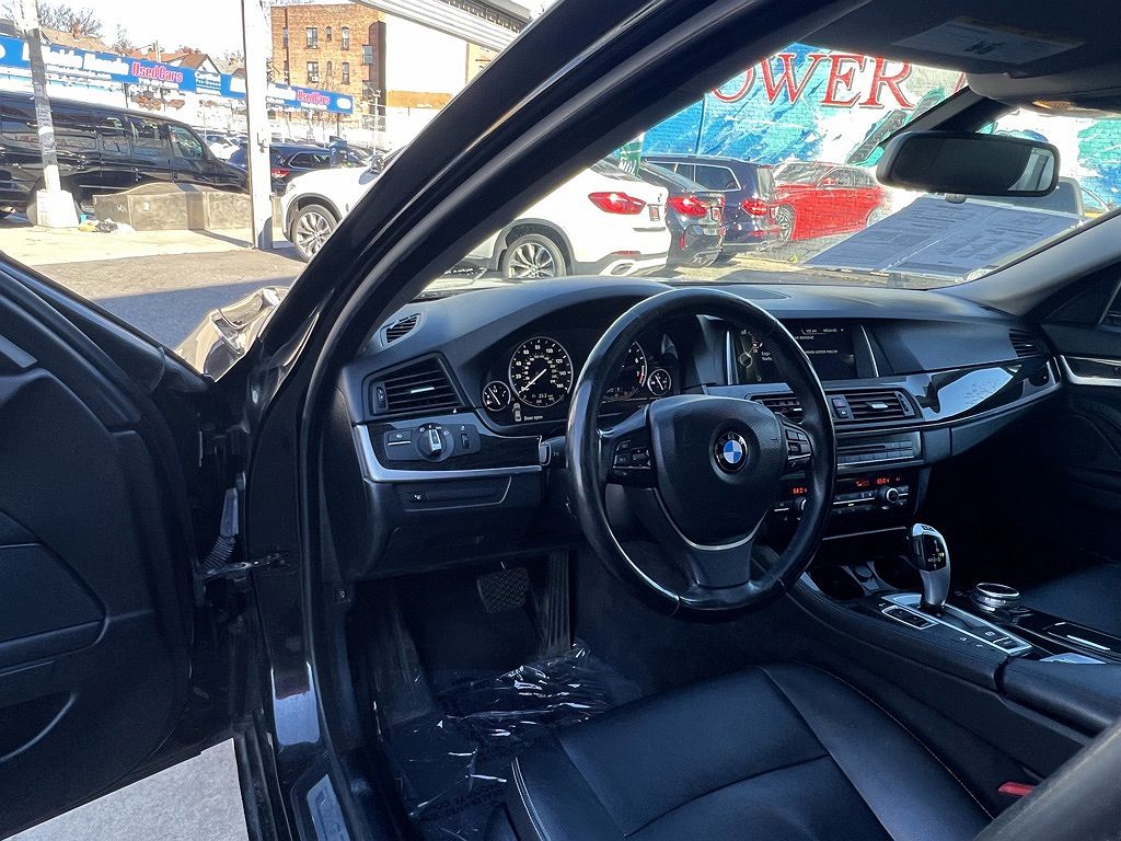 2014 BMW 5 Series 535i xDrive image 25