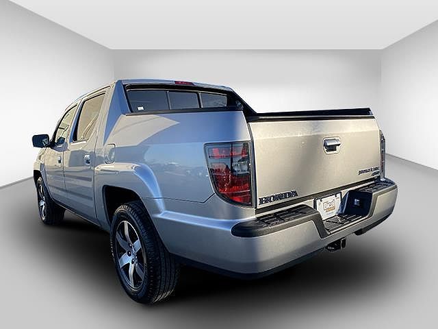 2014 Honda Ridgeline SE image 2