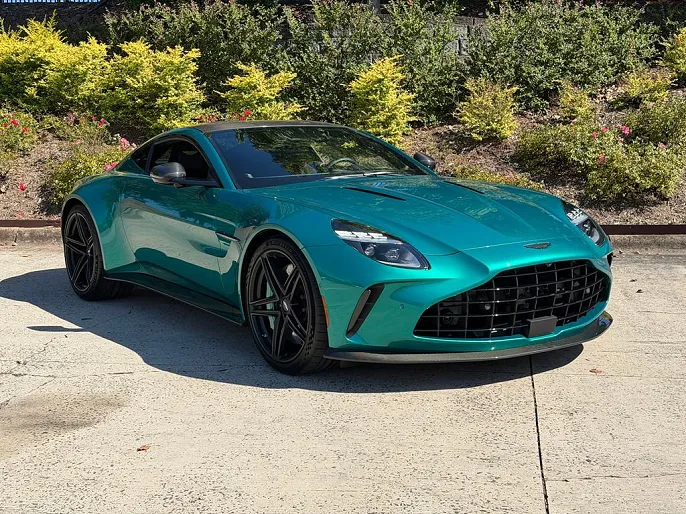 2025 Aston Martin V8 Vantage