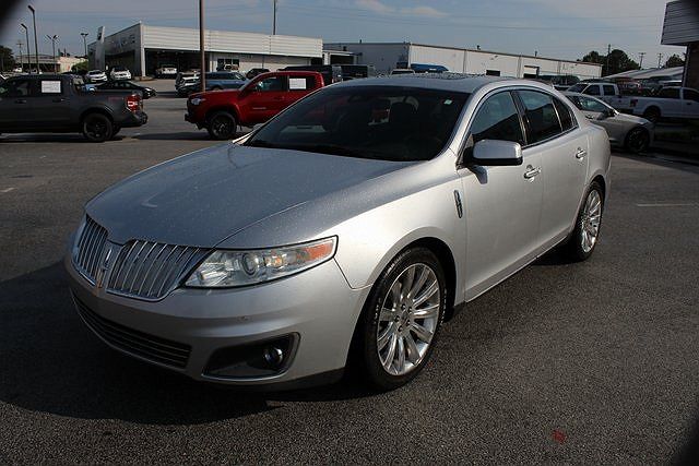 2010 Lincoln MKS null image 2