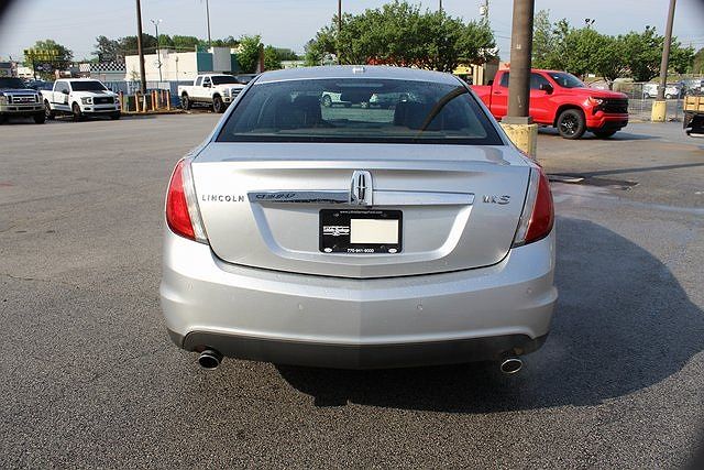 2010 Lincoln MKS null image 5