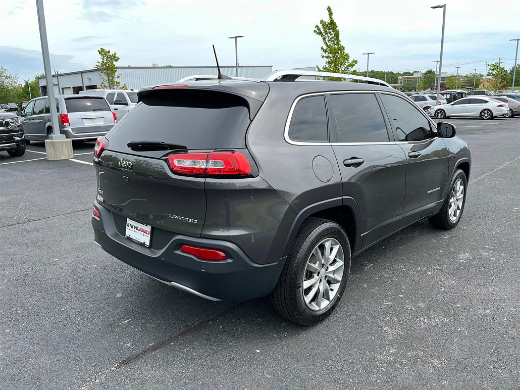 2018 Jeep Cherokee Limited Edition image 3