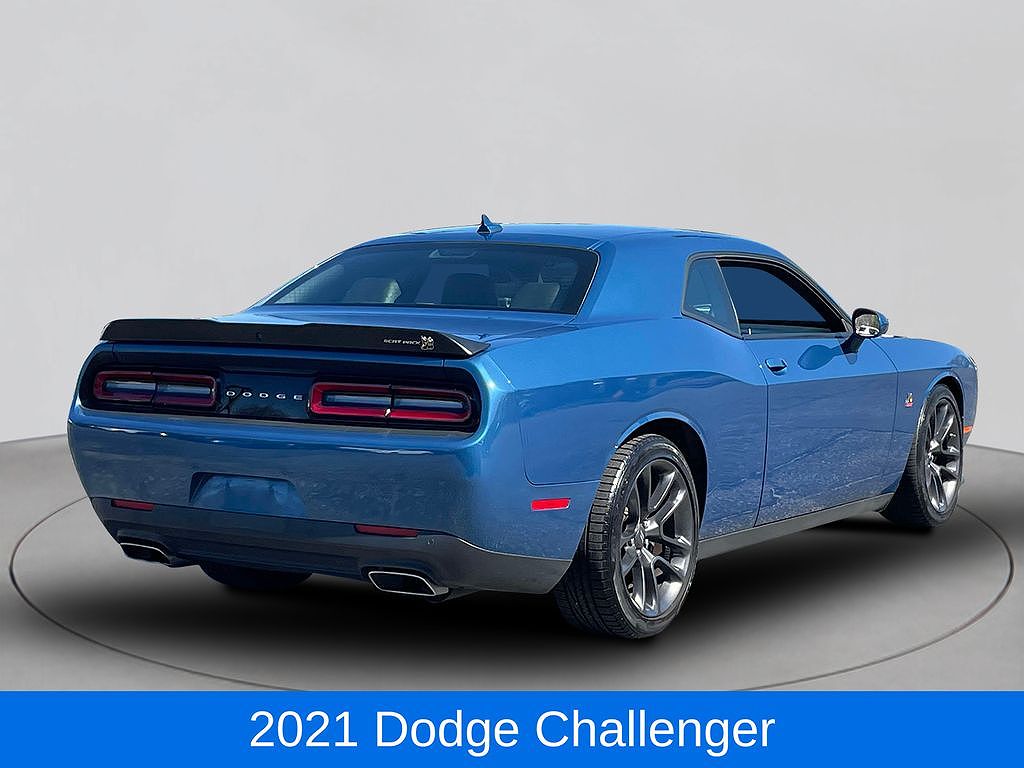 2021 Dodge Challenger R/T image 5
