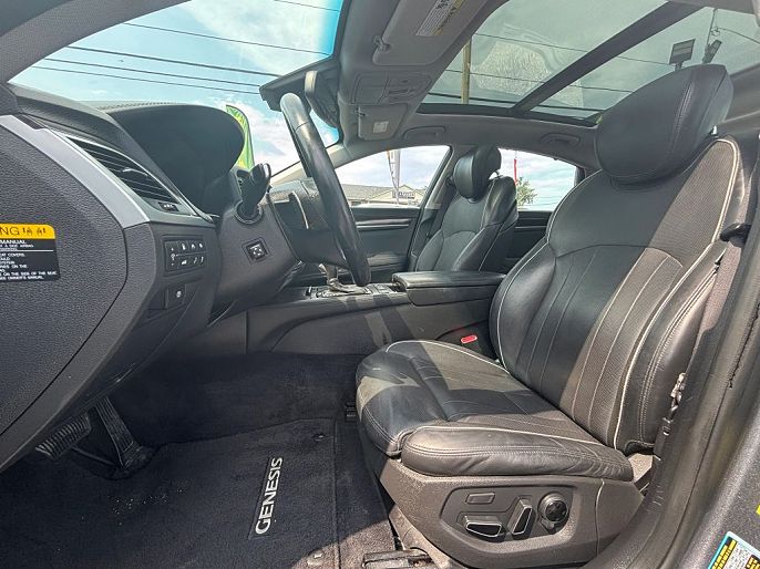 2015 Hyundai Genesis